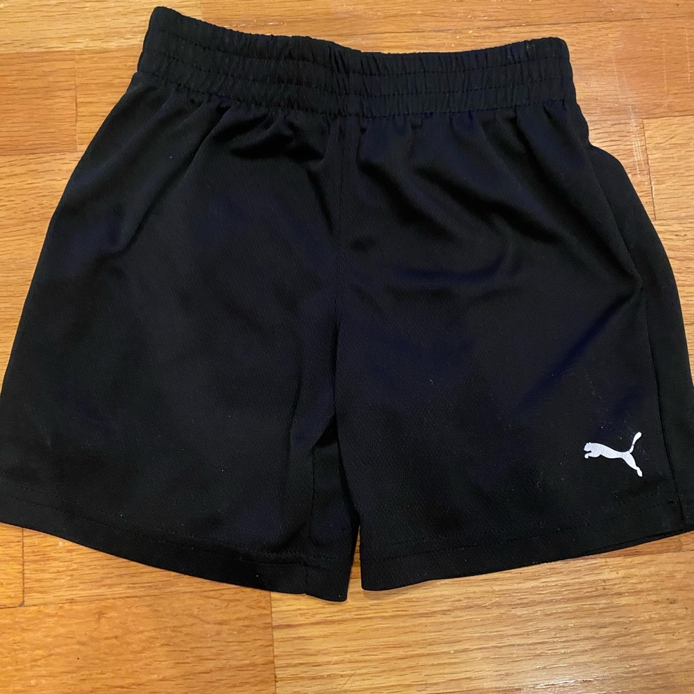 Puma shorts boys 3T